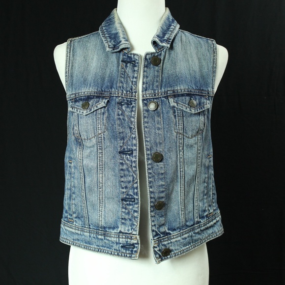 American Eagle Outfitters Jackets & Blazers - AE | Weathered Jean Jacket Vest | Sz M